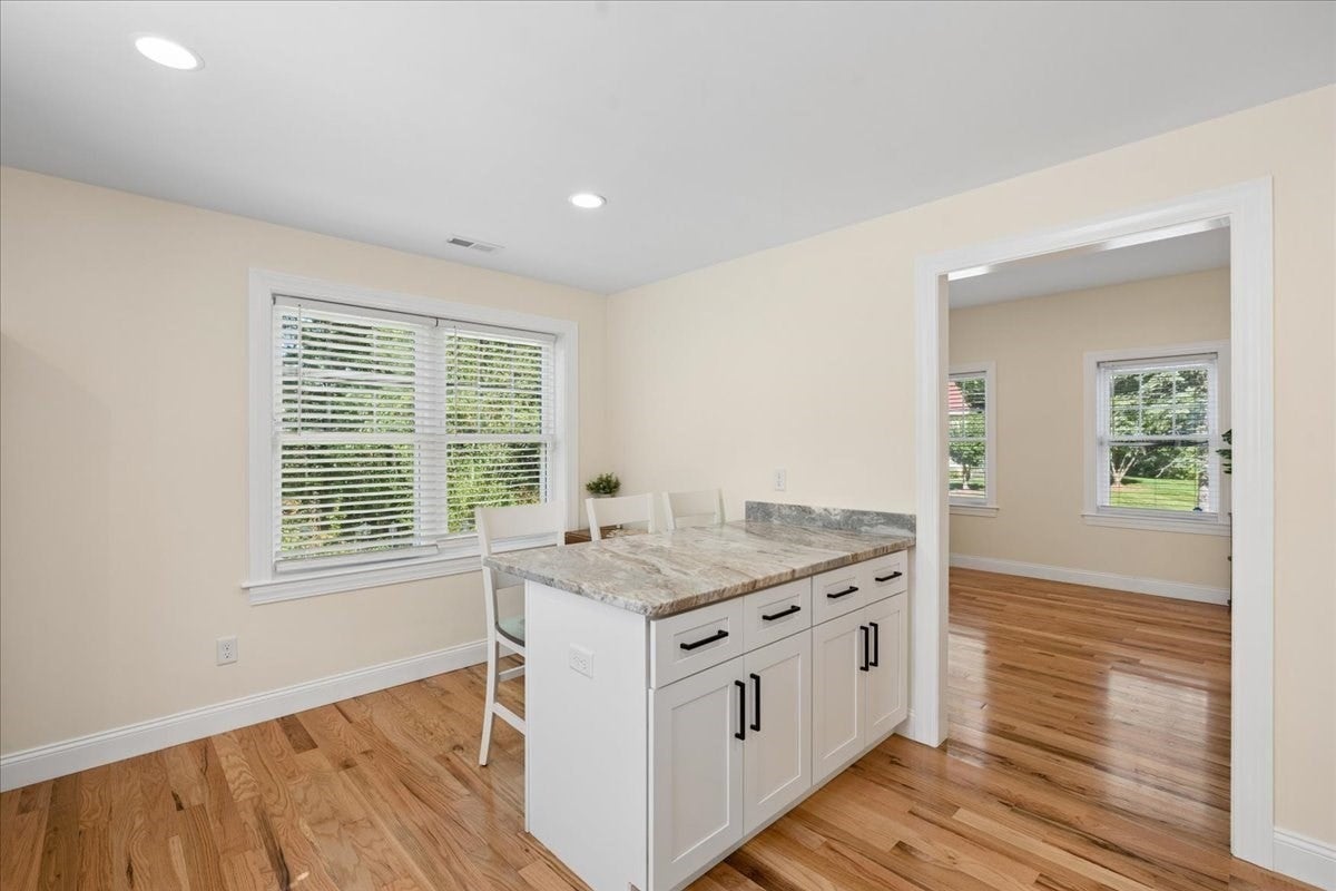 44 California RD, Tewksbury, MA Photo #22