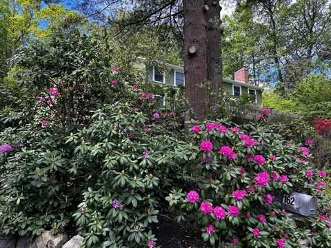 162 Mayfair Dr Westwood MA 02090