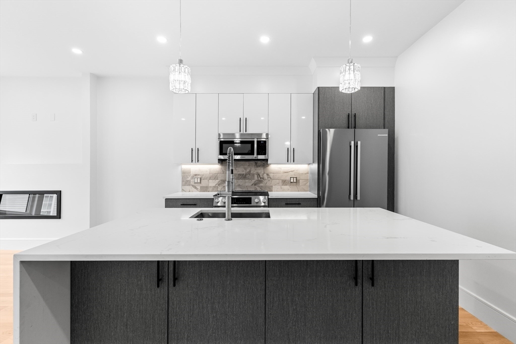 143 Tremont St 143-5