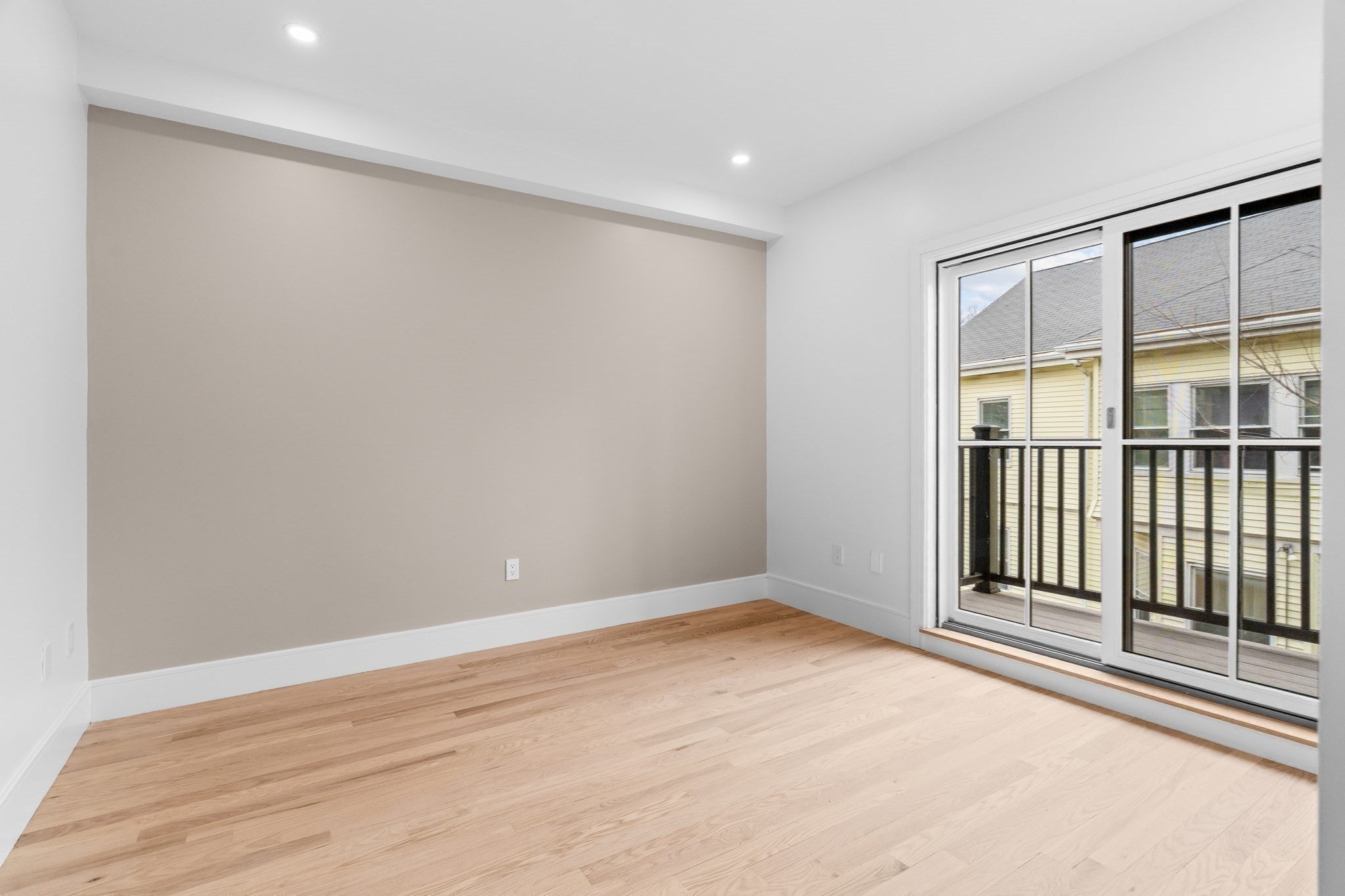 143 Tremont St 143-5
