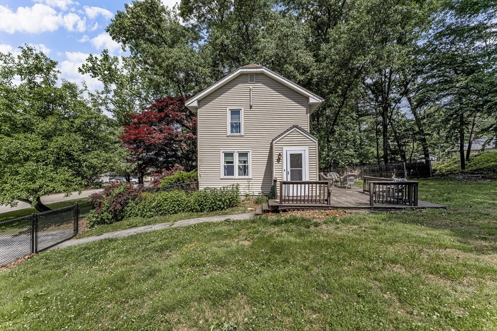 11 Scenic Ave