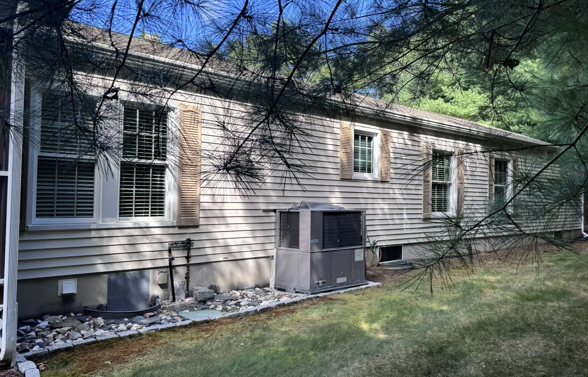 5006 Oak Point Drive, Middleboro, MA, 5006 Oak Point Drive, Middleboro, MA Photo #4