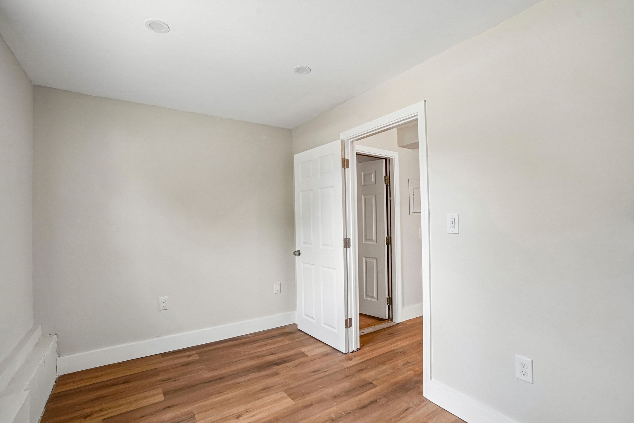 7 Nirvana Dr, Saugus, MA, 7 Nirvana Dr, Saugus, MA Photo #12