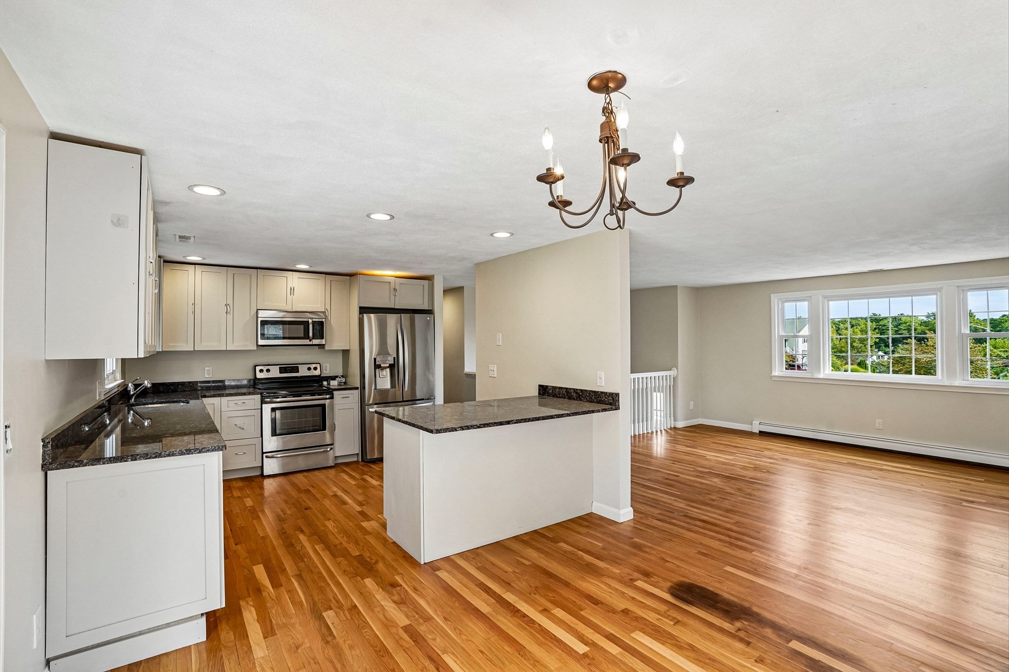 7 Nirvana Dr, Saugus, MA, 7 Nirvana Dr, Saugus, MA Photo #7