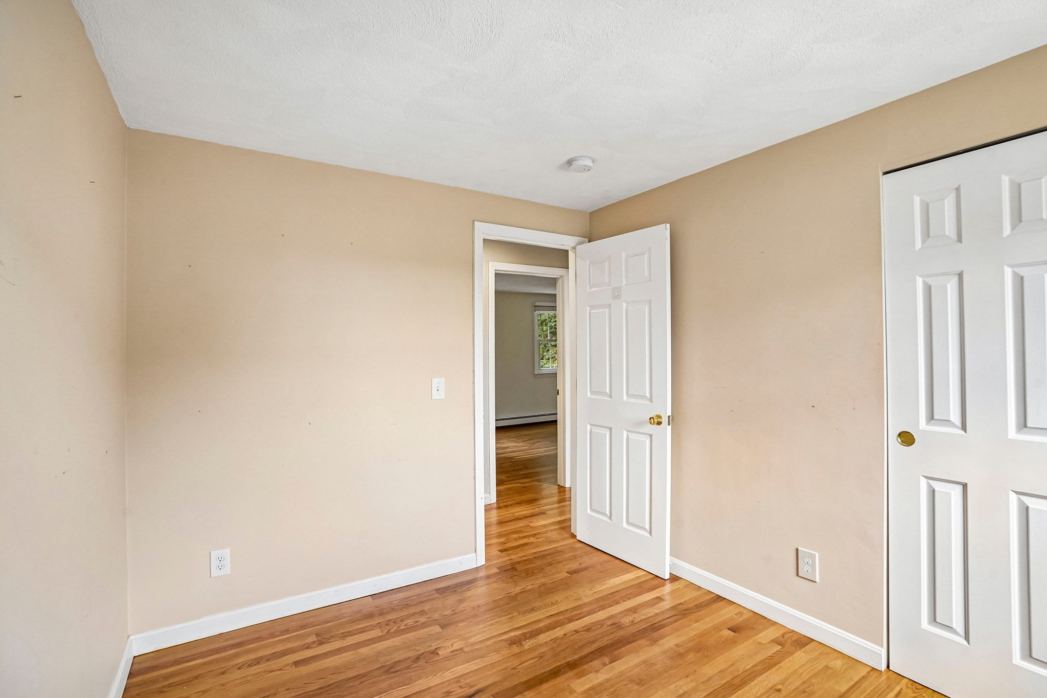 7 Nirvana Dr, Saugus, MA, 7 Nirvana Dr, Saugus, MA Photo #22