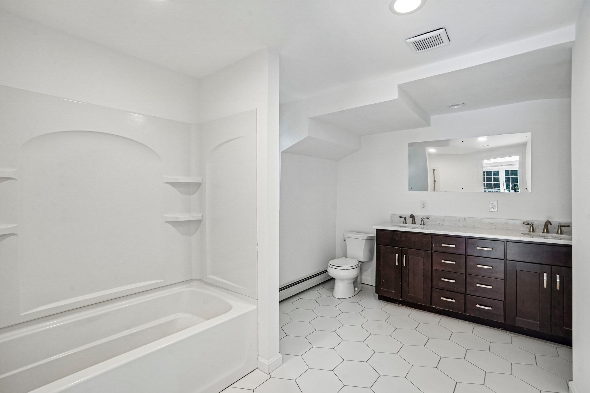 7 Nirvana Dr, Saugus, MA, 7 Nirvana Dr, Saugus, MA Photo #25