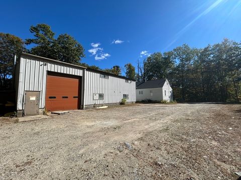 299 Central St Hudson MA 01749