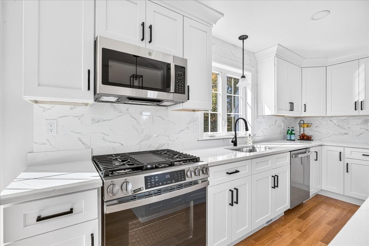 49 Thompson St, Middleboro, MA, 49 Thompson St, Middleboro, MA Photo #7