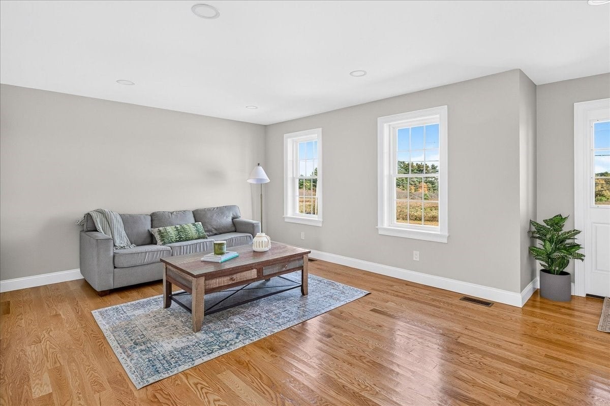 49 Thompson St, Middleboro, MA, 49 Thompson St, Middleboro, MA Photo #16