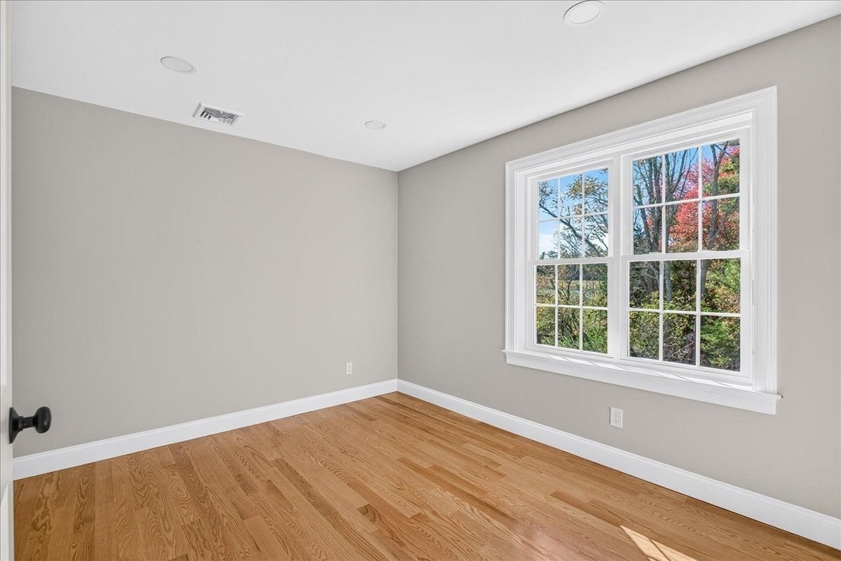 49 Thompson St, Middleboro, MA, 49 Thompson St, Middleboro, MA Photo #25