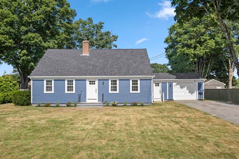131 Maple Ave Swansea MA 02777