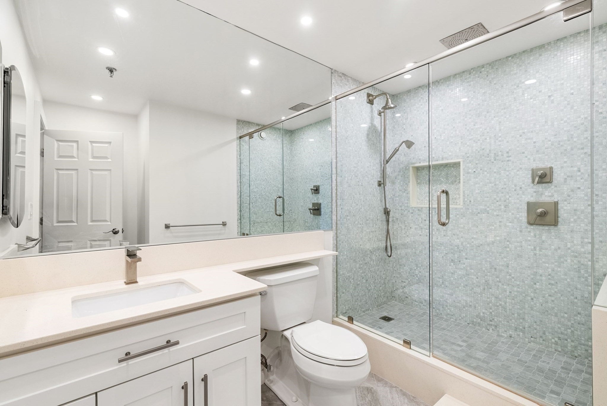 16 Harcourt St 5J