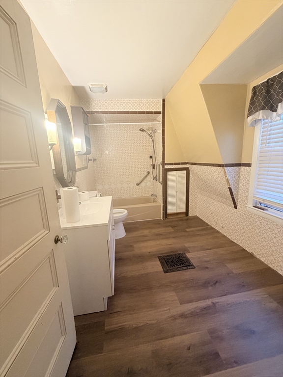 141 Bonney St, New Bedford, MA Photo #23