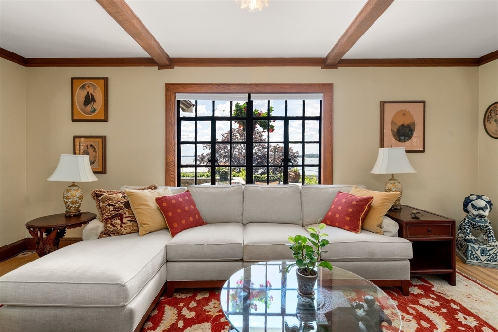63 Crabtree Rd