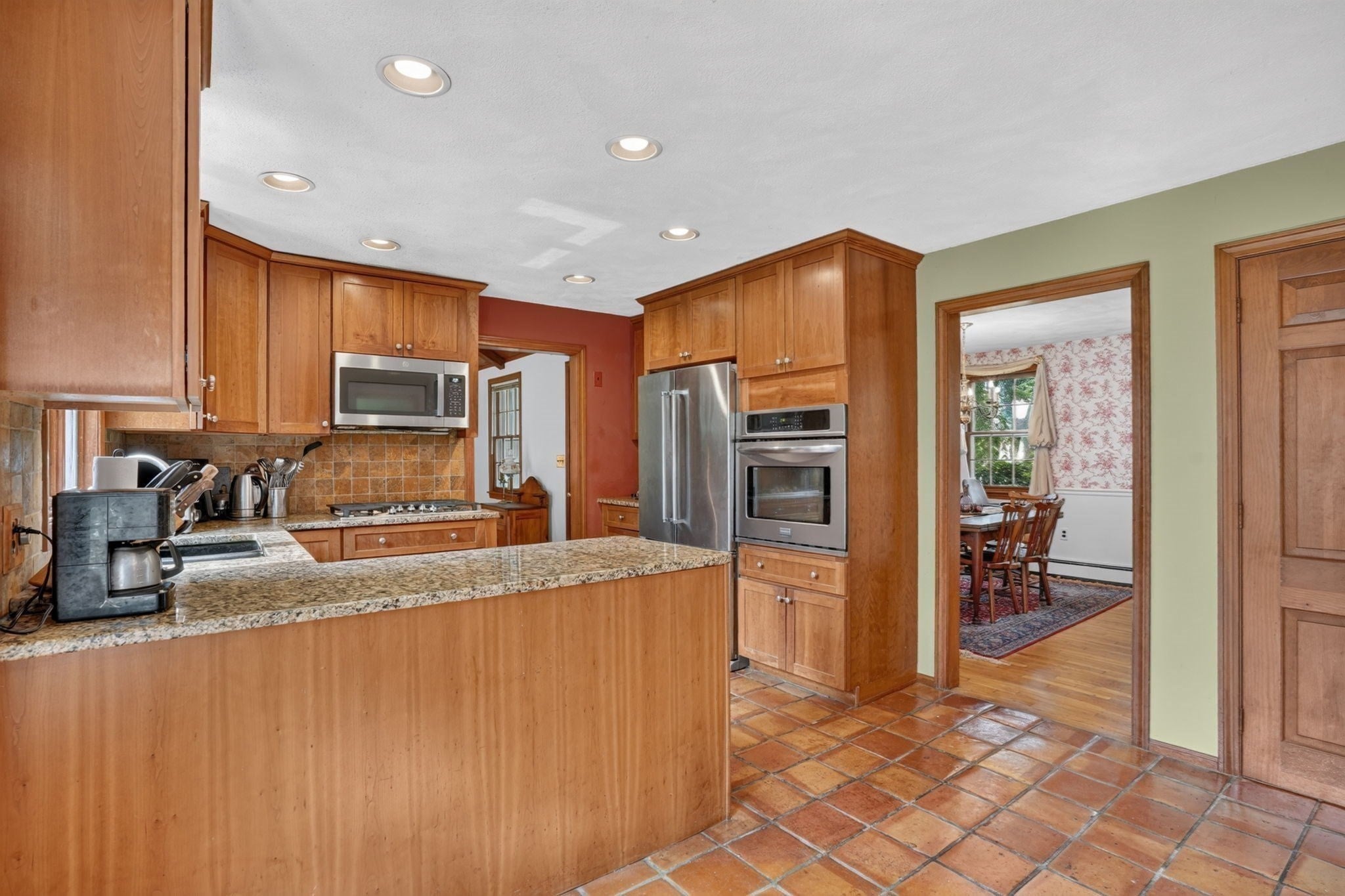 31 Brown St, Andover, MA, 31 Brown St, Andover, MA Photo #9
