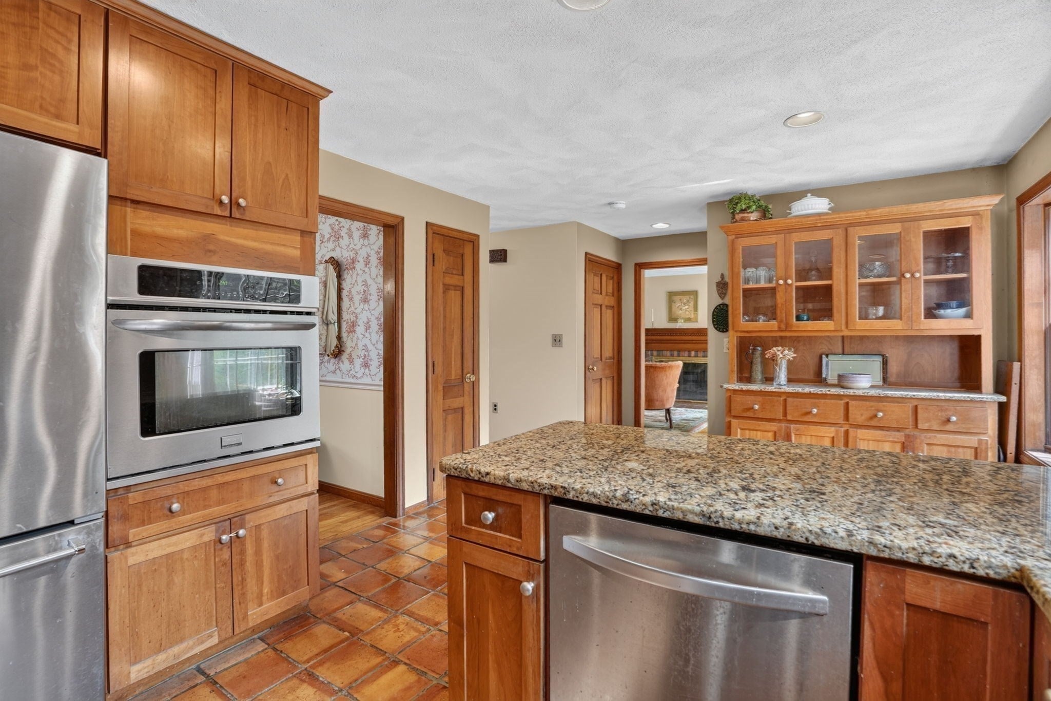31 Brown St, Andover, MA, 31 Brown St, Andover, MA Photo #6