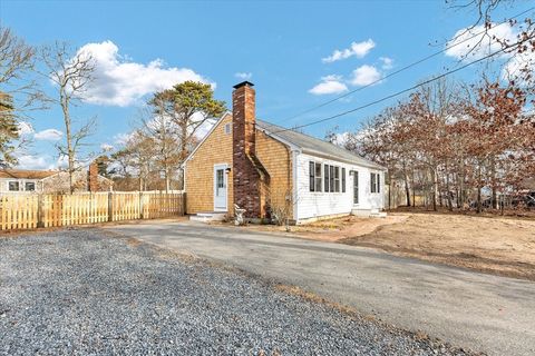 28 Cardinal Ln Yarmouth MA 02673