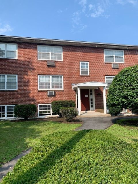 300 Main 4 Woburn MA 01801