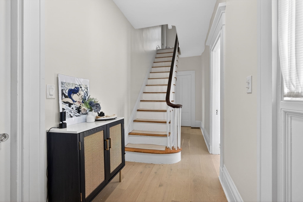 171A Lowell Ave A