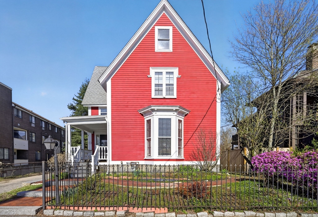171A Lowell Ave A