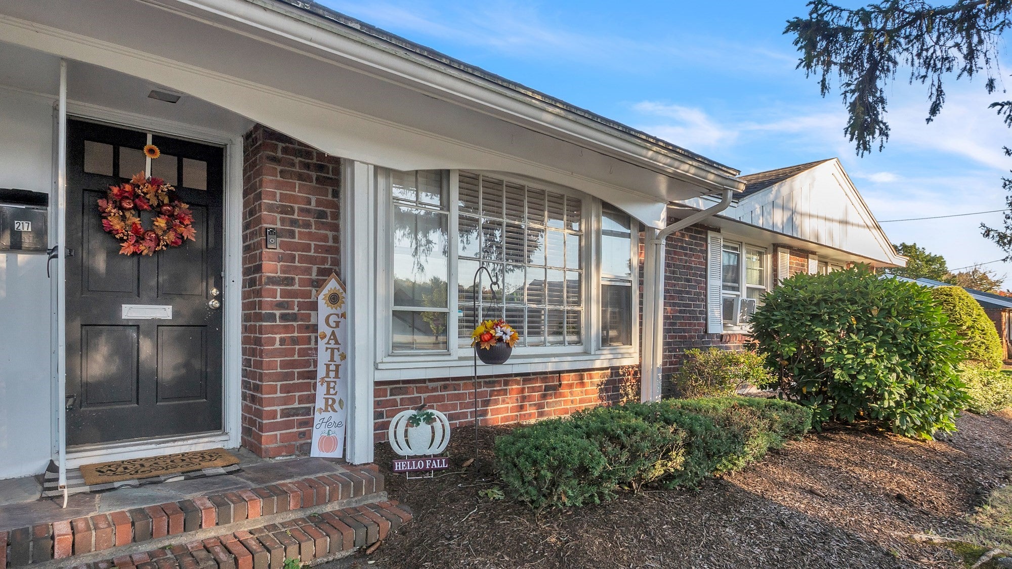 215 Colonel Bell Dr