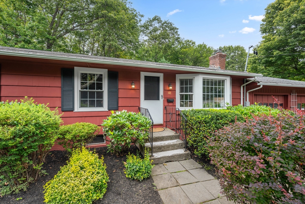 41 Valley Hill