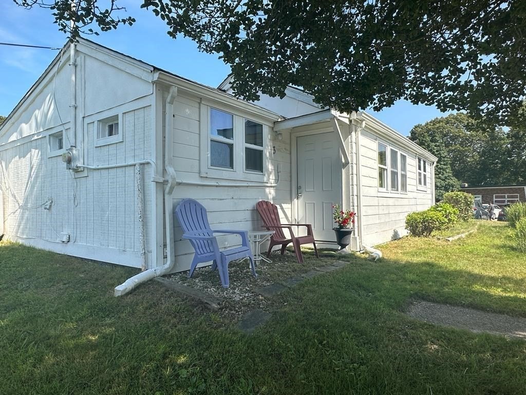 100 Great Neck Rd N 1003