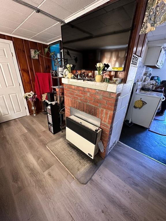 100 Great Neck Rd N 1003