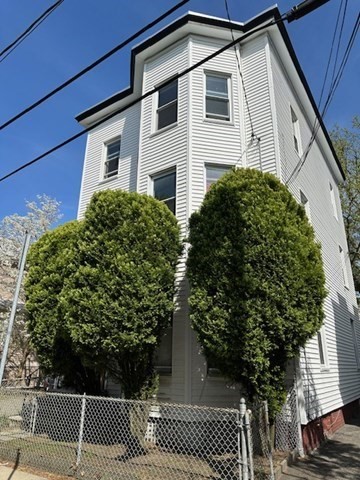 38 Tremont St