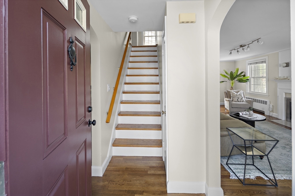 Needham, Massachusetts 02492, United States, 5 Bedrooms Bedrooms, ,4 BathroomsBathrooms,Residential,Active,124248