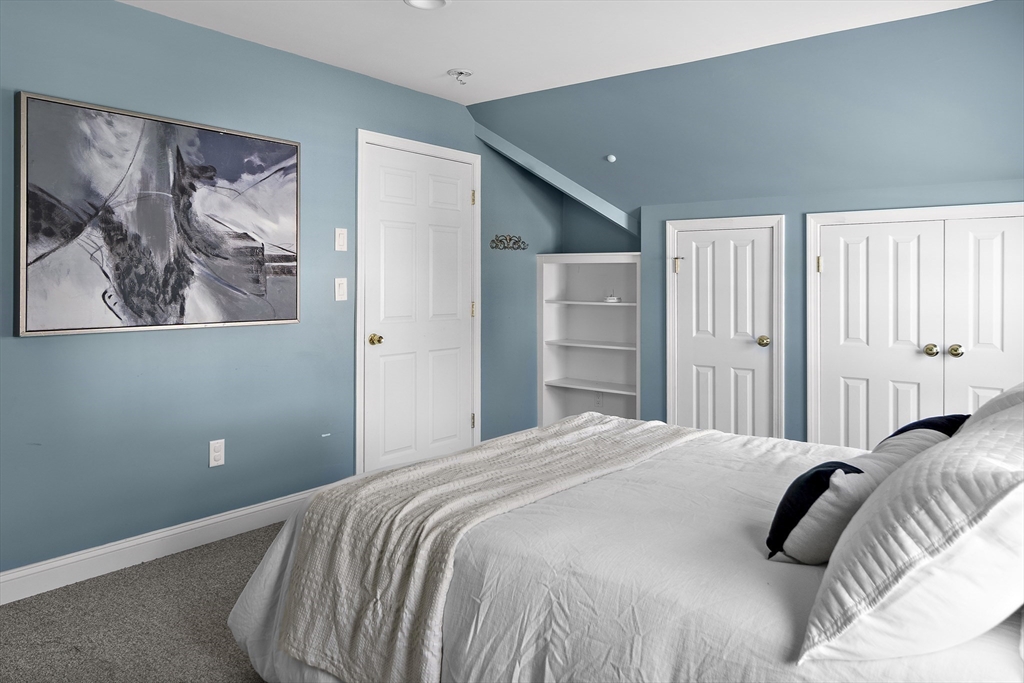 Needham, Massachusetts 02492, United States, 5 Bedrooms Bedrooms, ,4 BathroomsBathrooms,Residential,Active,124248