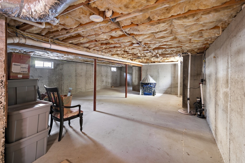 Needham, Massachusetts 02492, United States, 5 Bedrooms Bedrooms, ,4 BathroomsBathrooms,Residential,Active,124248