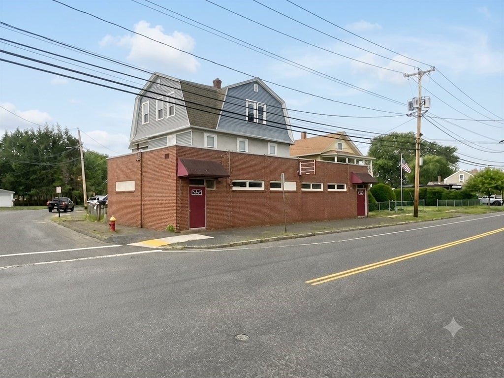 Photo 1 of 22 — 182 Chicopee St, Chicopee, MA 01013
