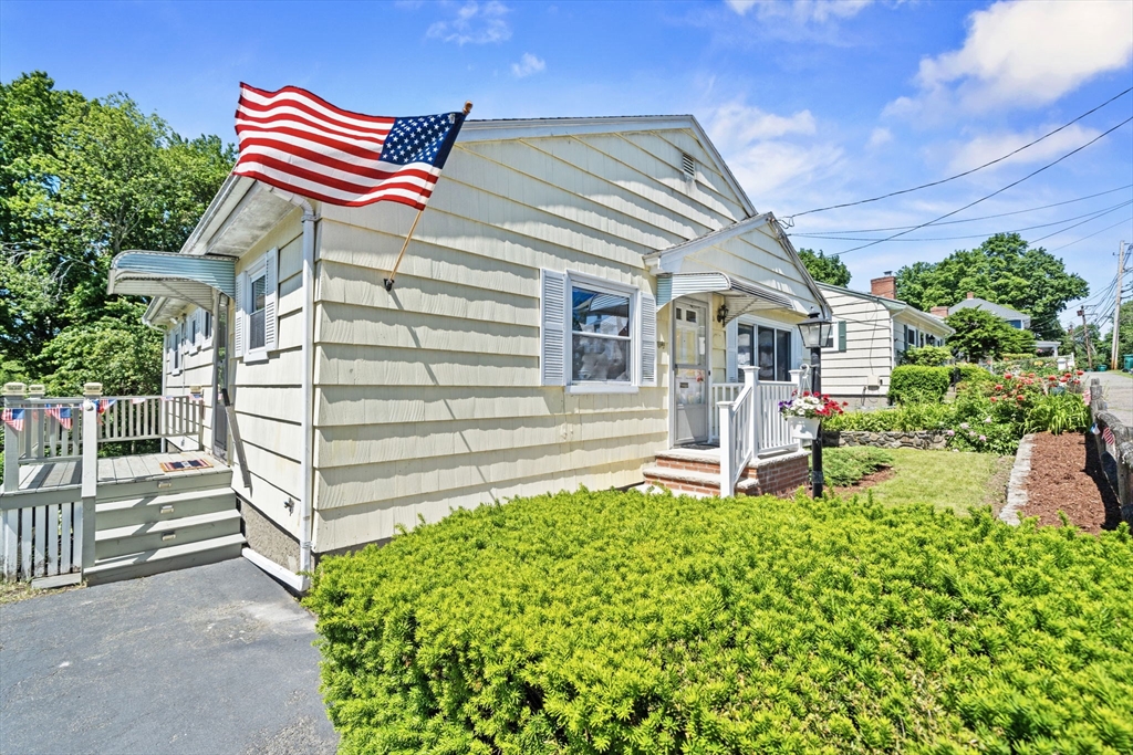 38 Fays Ave