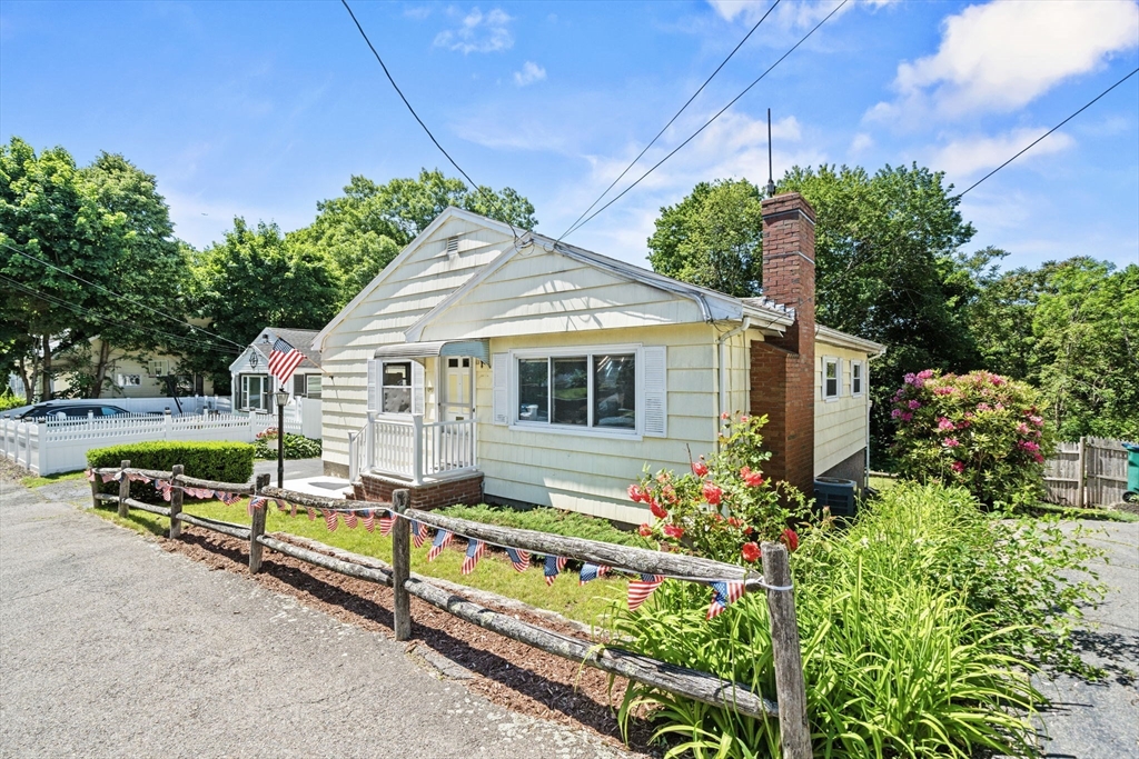 38 Fays Ave
