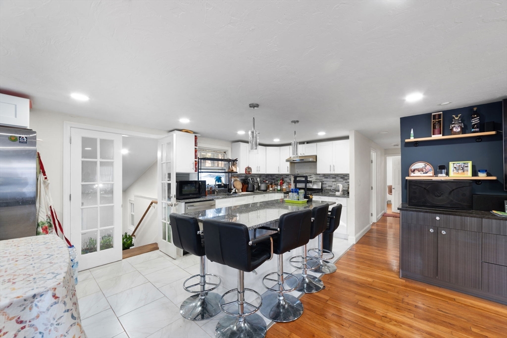 9 Willow Rd