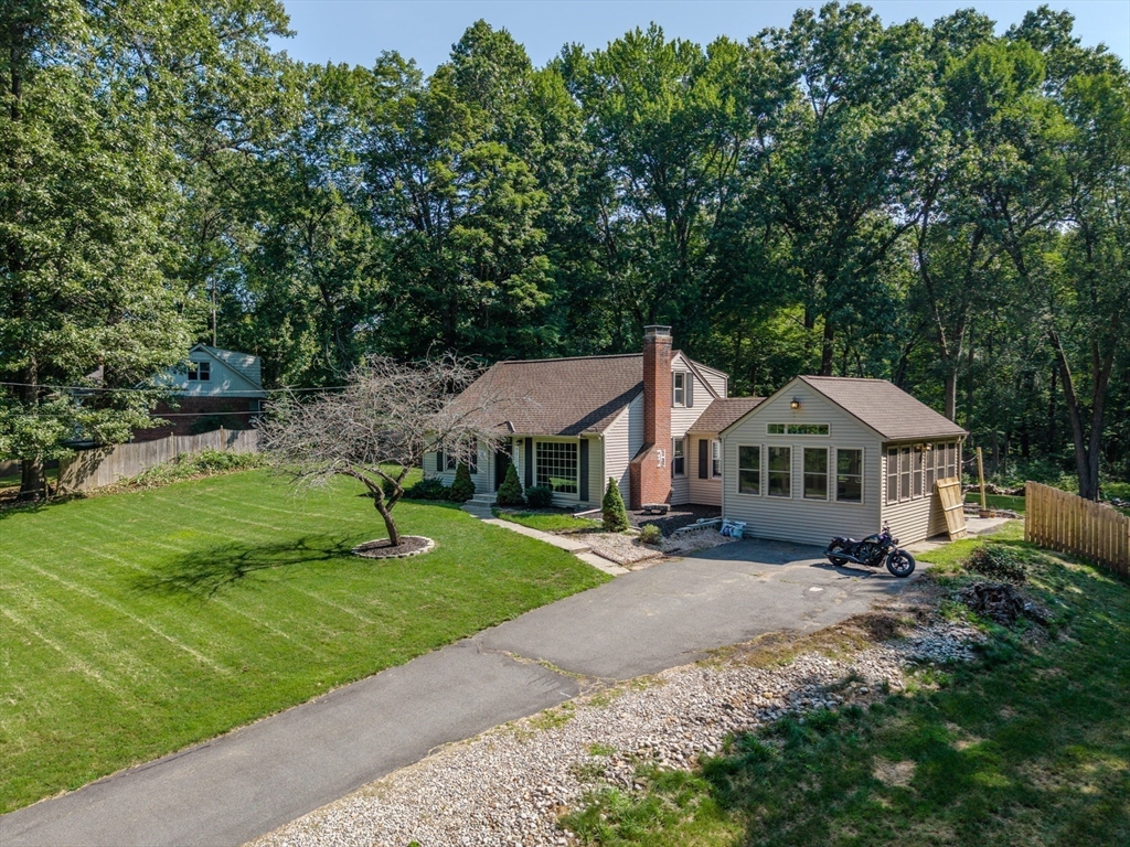 20 Bartlett Ave