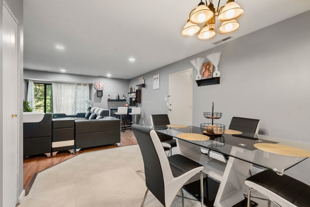 1 Thayer Pond Dr 5