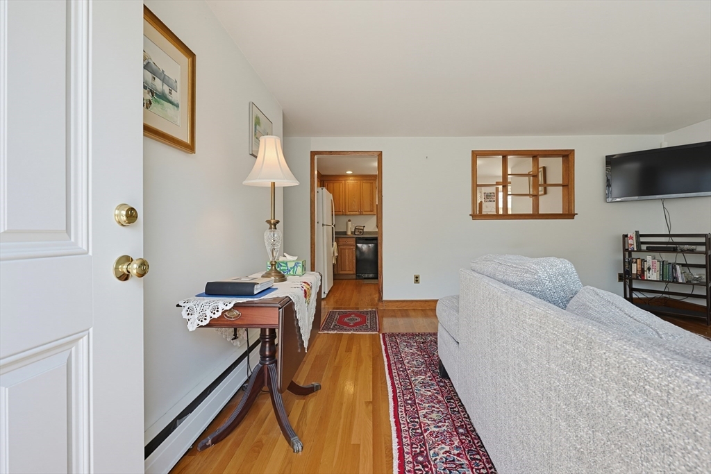 10 Meyer St, Boston, MA, 10 Meyer St, Boston, MA Photo #12