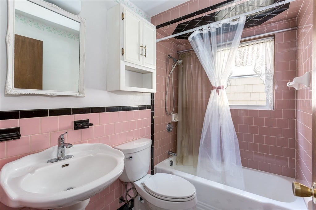 4 Southgate Rd, Franklin, MA, 4 Southgate Rd, Franklin, MA Photo #25