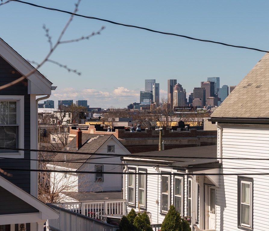64 Byron St 2