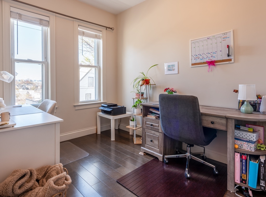 64 Byron St 2