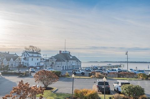 432 Humphrey Street 9 Swampscott MA 01907