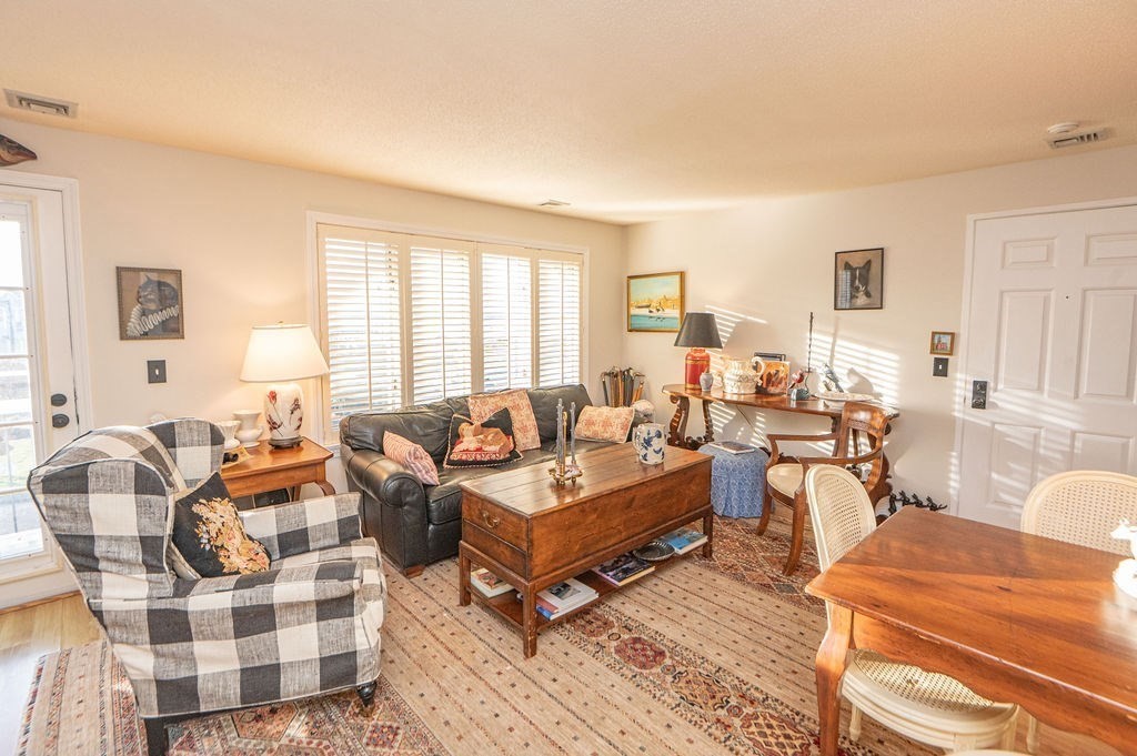 432 Humphrey Street 9