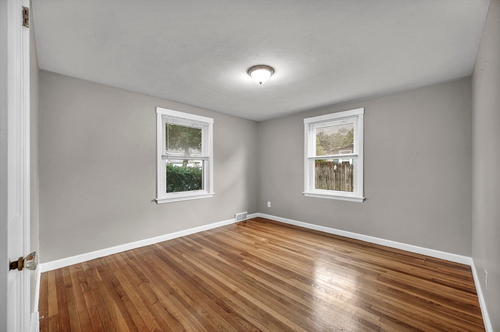 118 Pilgrim Rd, Springfield, MA, 118 Pilgrim Rd, Springfield, MA Photo #8