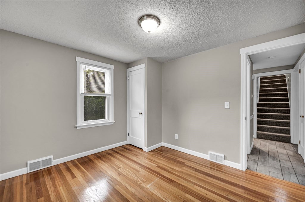 118 Pilgrim Rd, Springfield, MA, 118 Pilgrim Rd, Springfield, MA Photo #7