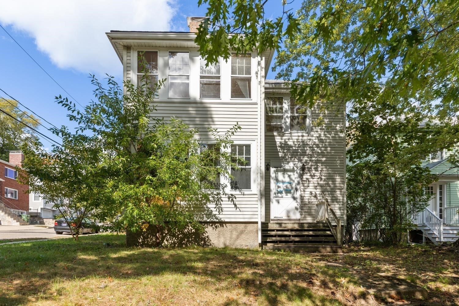 326-328 Charles River Rd