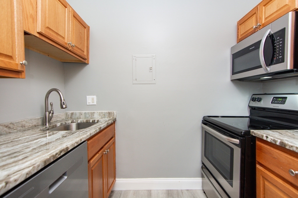 575 Broad Street 102