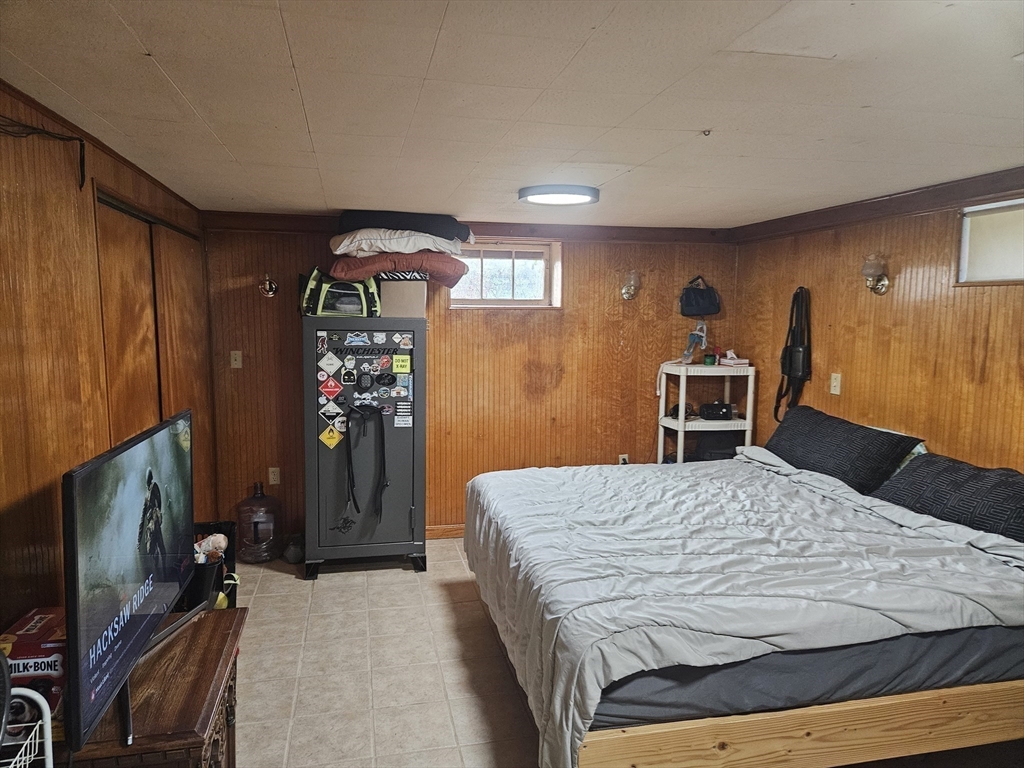 Lowell, Massachusetts 01850, United States, 3 Bedrooms Bedrooms, ,2 BathroomsBathrooms,Residential,Active,229529