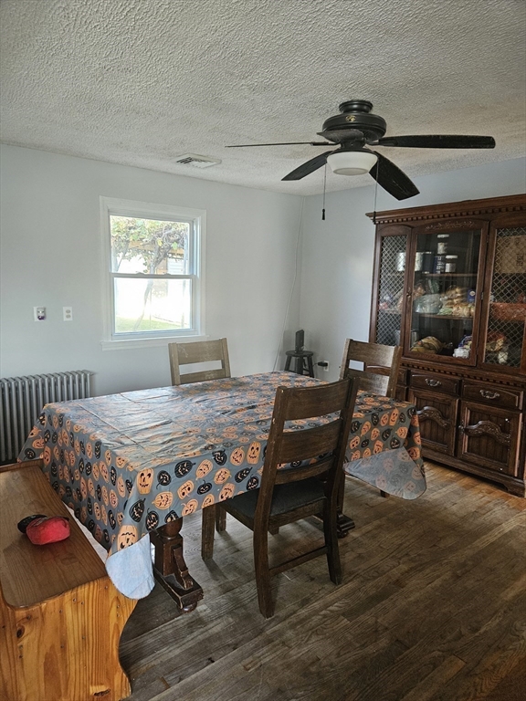 Lowell, Massachusetts 01850, United States, 3 Bedrooms Bedrooms, ,2 BathroomsBathrooms,Residential,Active,229529